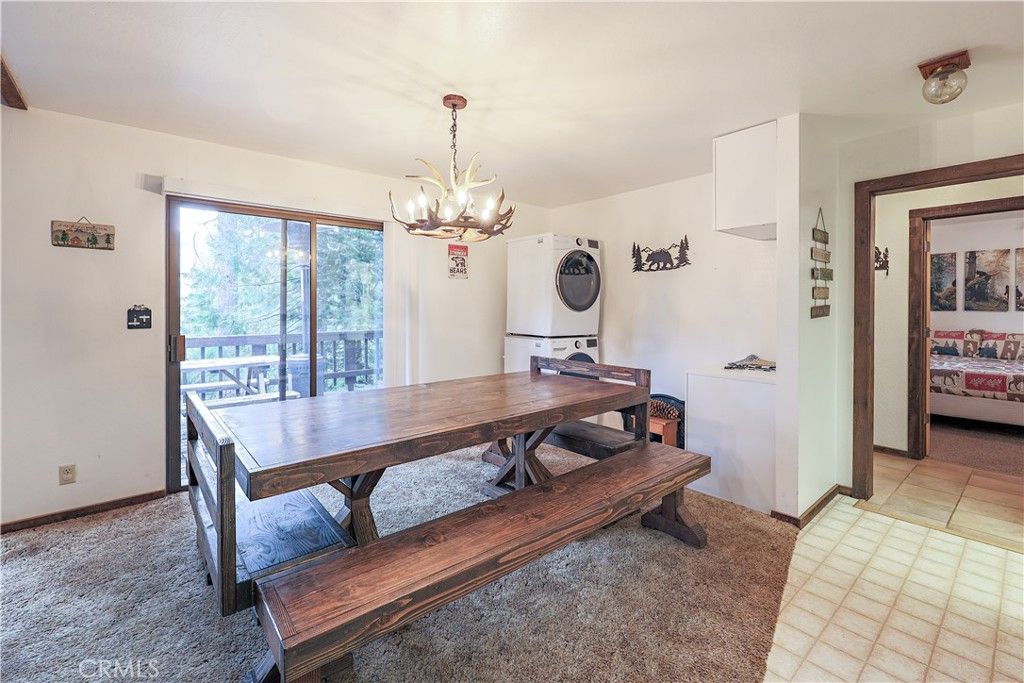 Chandelier, Dining room, Interior