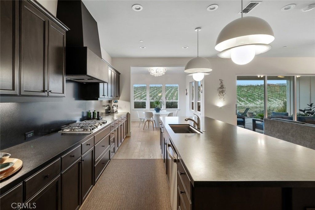 Dining room, Interior, Kitchen, Pendant Lights, Recessed Lighting, Wood Texture Flooring