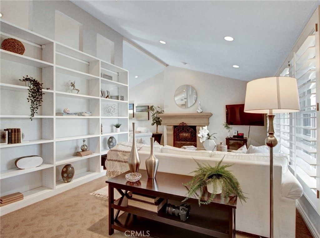 Fireplace, Interior, Living room, Recessed Lighting