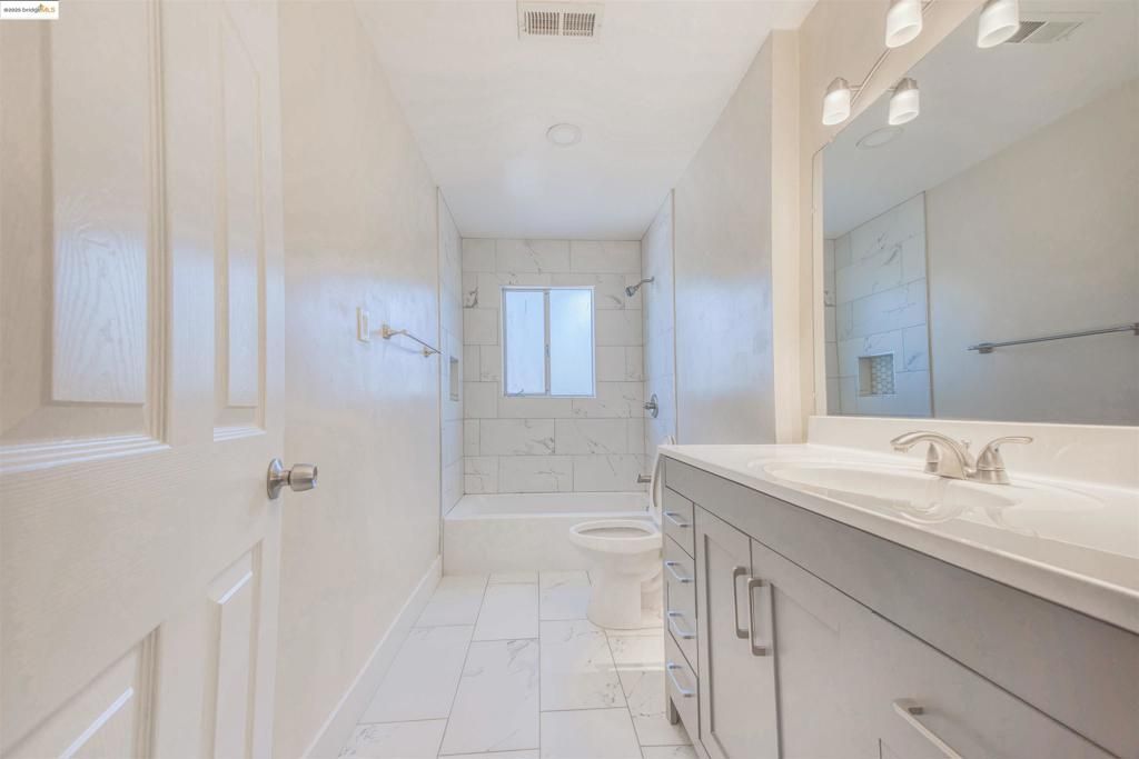 Bathroom, Interior, Marble, Marble Walls
