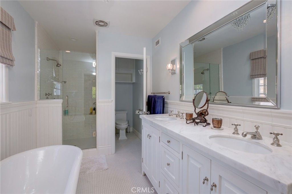 Bathroom, Dual Sink Vanities, Free Standing Baths, Glass Shower, Interior, Recessed Lighting