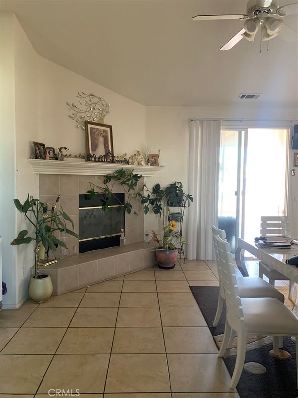 Dining room, Fireplace, Interior