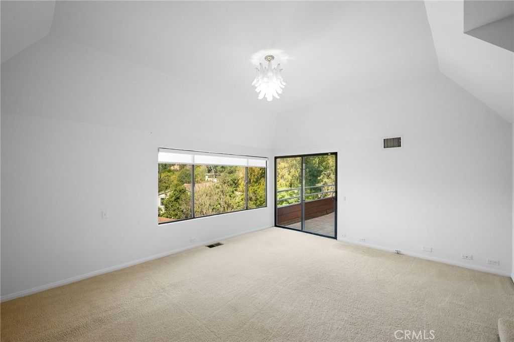 Chandelier, Empty room, Interior