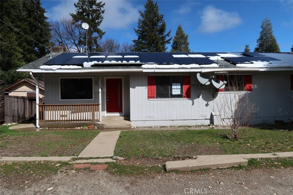 Exterior, Facade, Solar Panels, Ranch