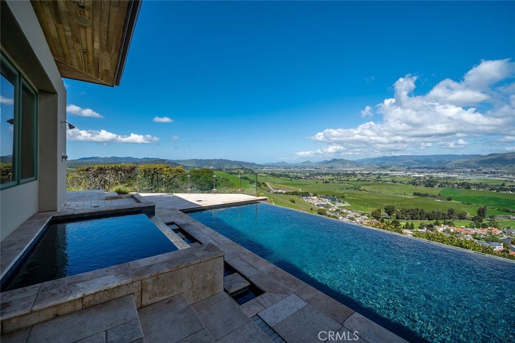 Exterior, Pool, Other