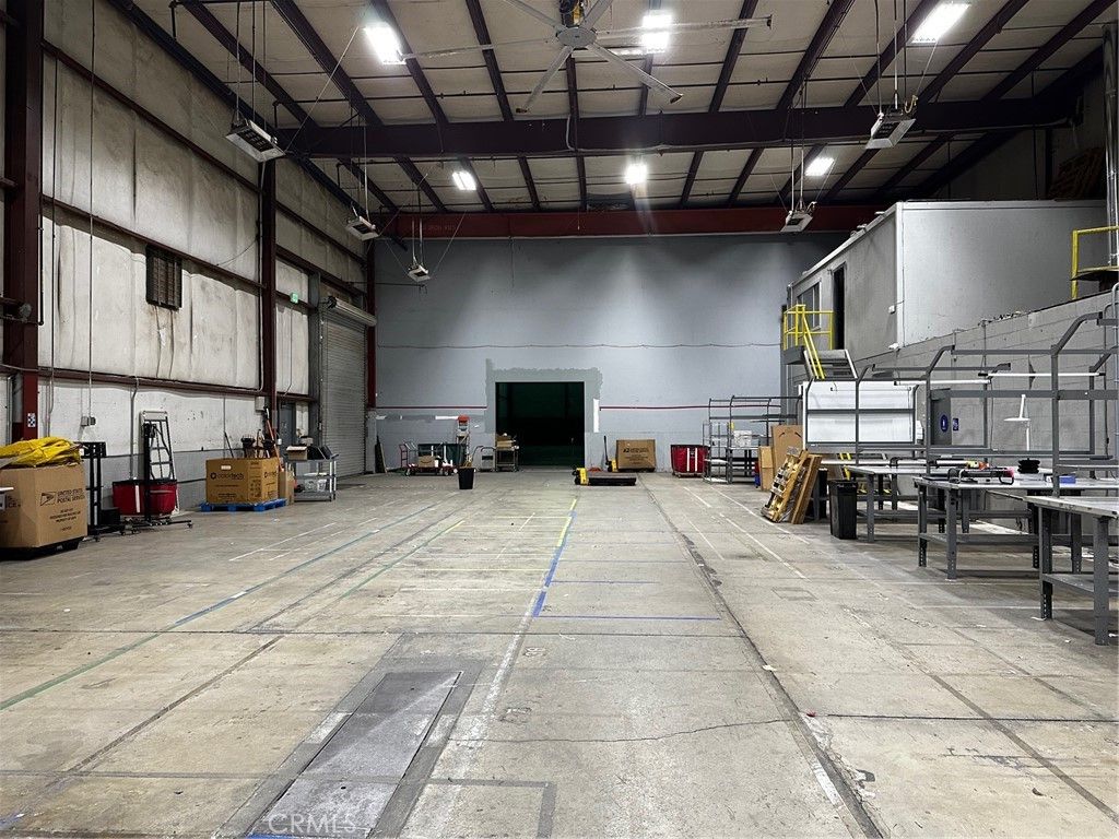 Garage, Interior