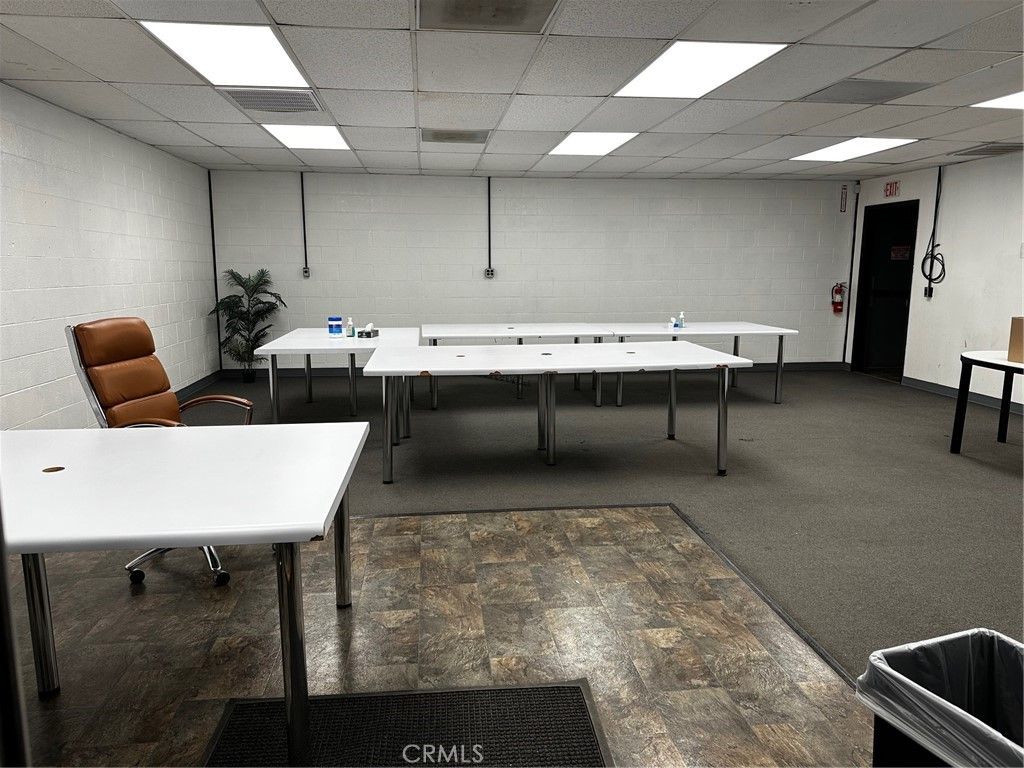 Game Room, Interior, Recessed Lighting