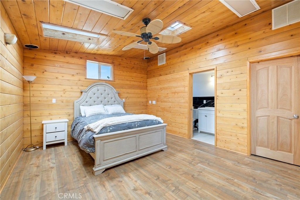 Bedroom, Interior, Wooden Ceilings, Wood Texture Flooring, Wooden Walls