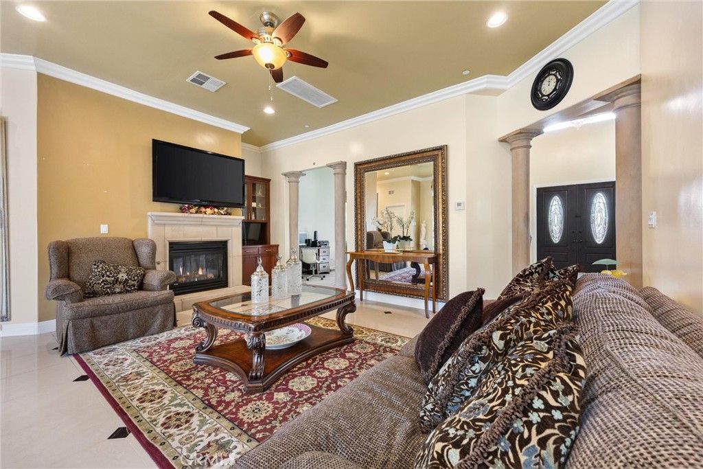 Fireplace, Interior, Living room, Recessed Lighting