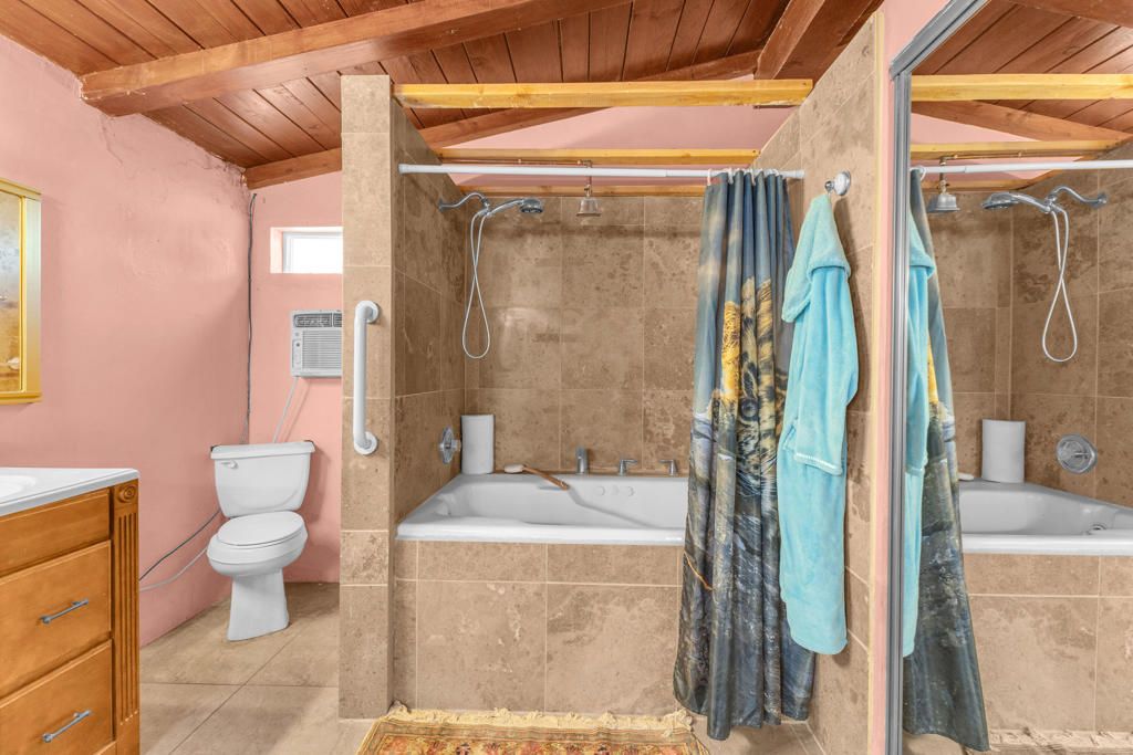 Bathroom, Interior, Wooden Beams, Wooden Ceilings
