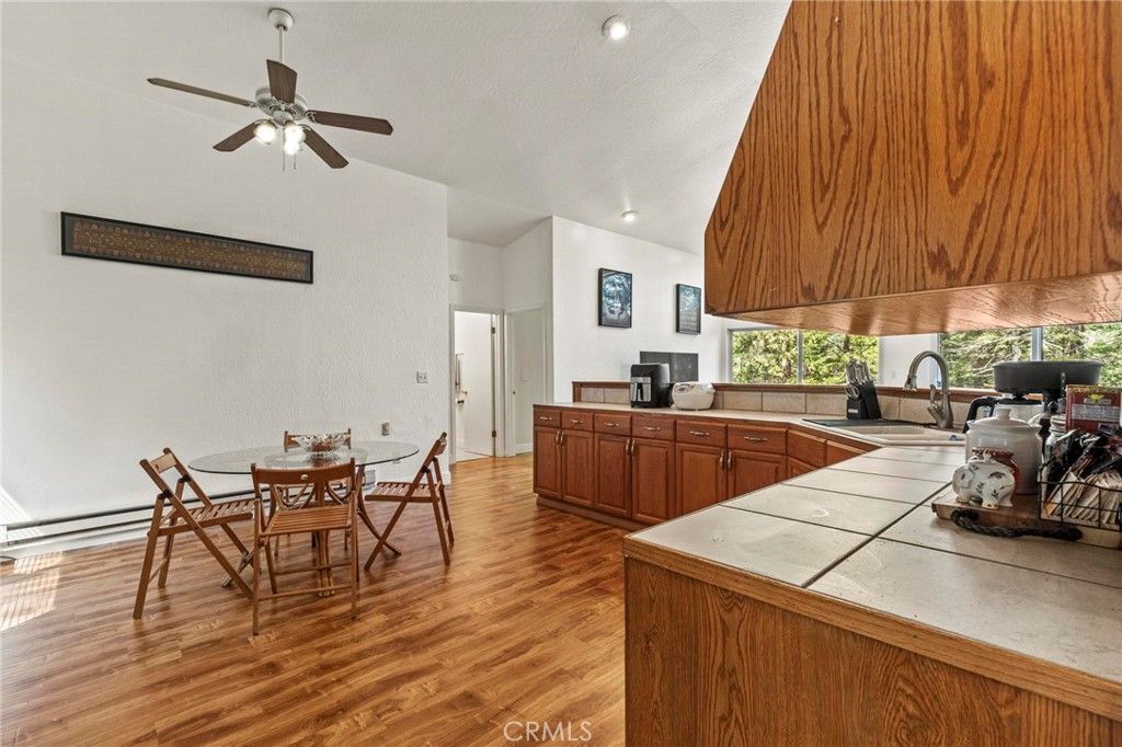 Dining room, Interior, Kitchen, Recessed Lighting, Wood Texture Flooring