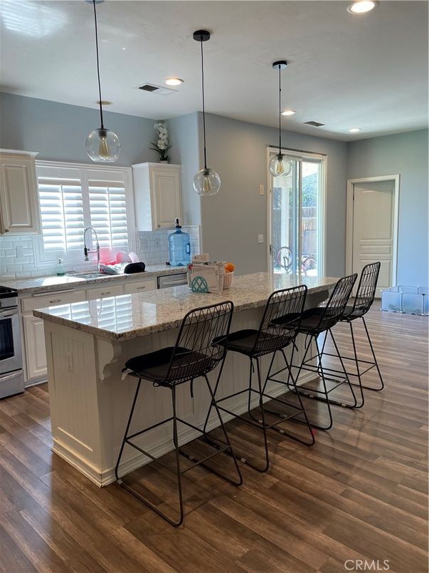 Interior, Kitchen, Pendant Lights, Recessed Lighting, Wood Texture Flooring