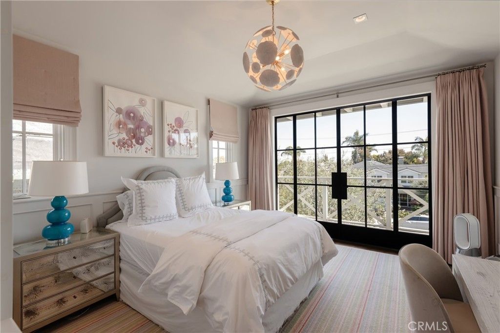 Bedroom, Interior, Pendant Lights, Wood Texture Flooring