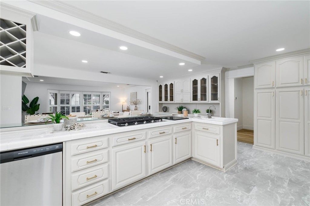 Interior, Kitchen, Recessed Lighting