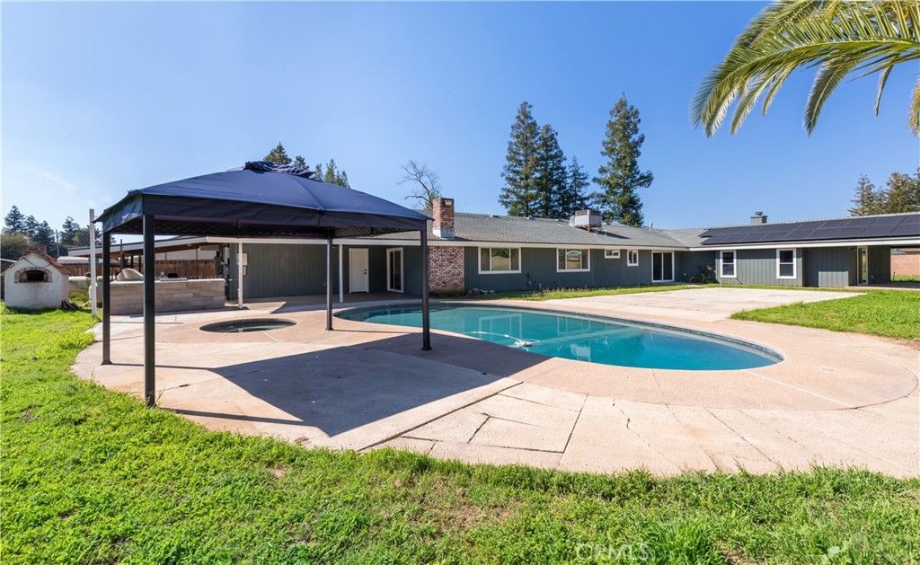 Exterior, Pool, Solar Panels