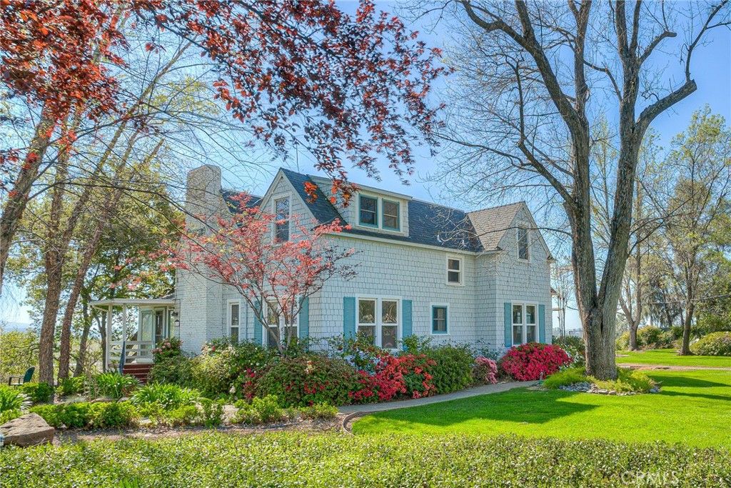 Backyard, Exterior, Facade, Georgian