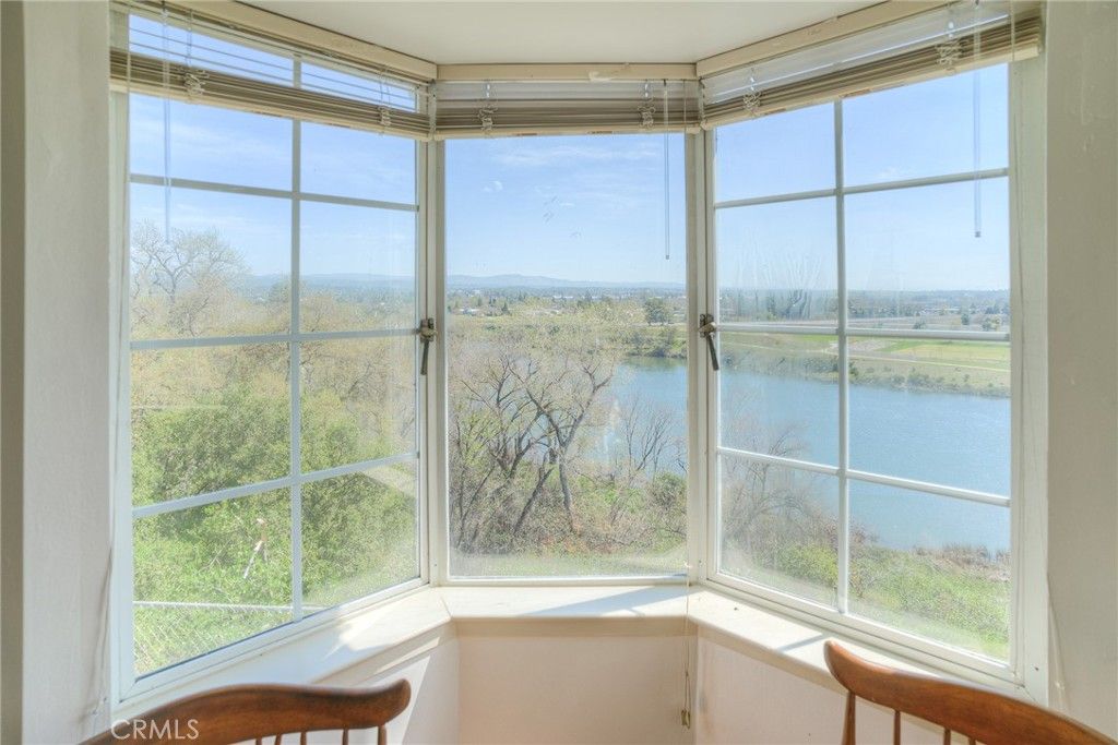 Interior, Sun Room, Water