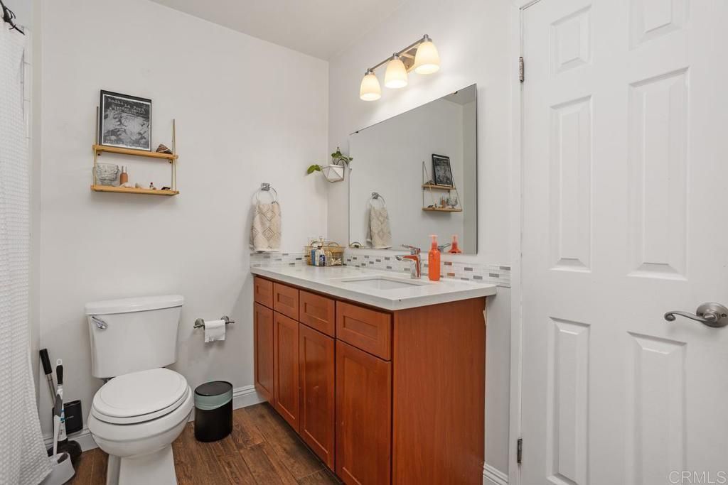 Bathroom, Dual Sink Vanities, Interior, Wood Texture Flooring