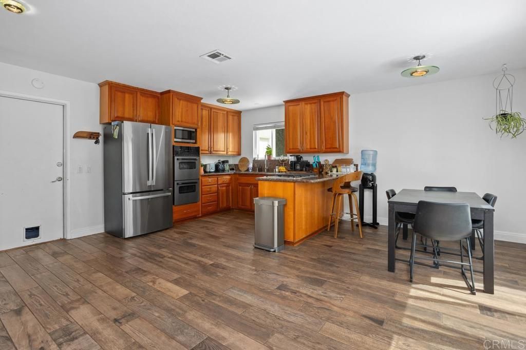 Dining room, Interior, Kitchen, Stainless Steel Appliances, Wood Texture Flooring