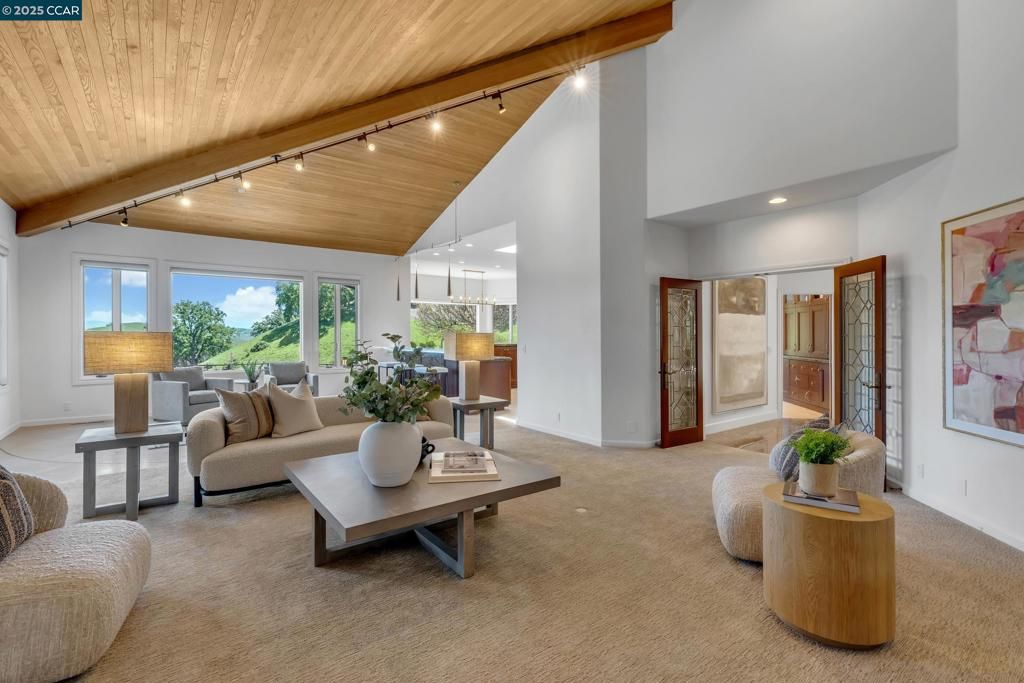 Interior, Living room, Pendant Lights, Recessed Lighting, Wooden Beams, Wooden Ceilings