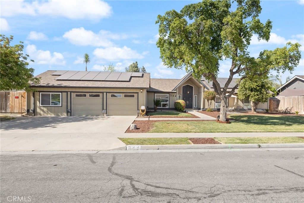 Attached, Exterior, Facade, Solar Panels, Ranch