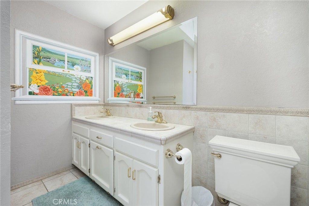Bathroom, Interior, Tile Countertops