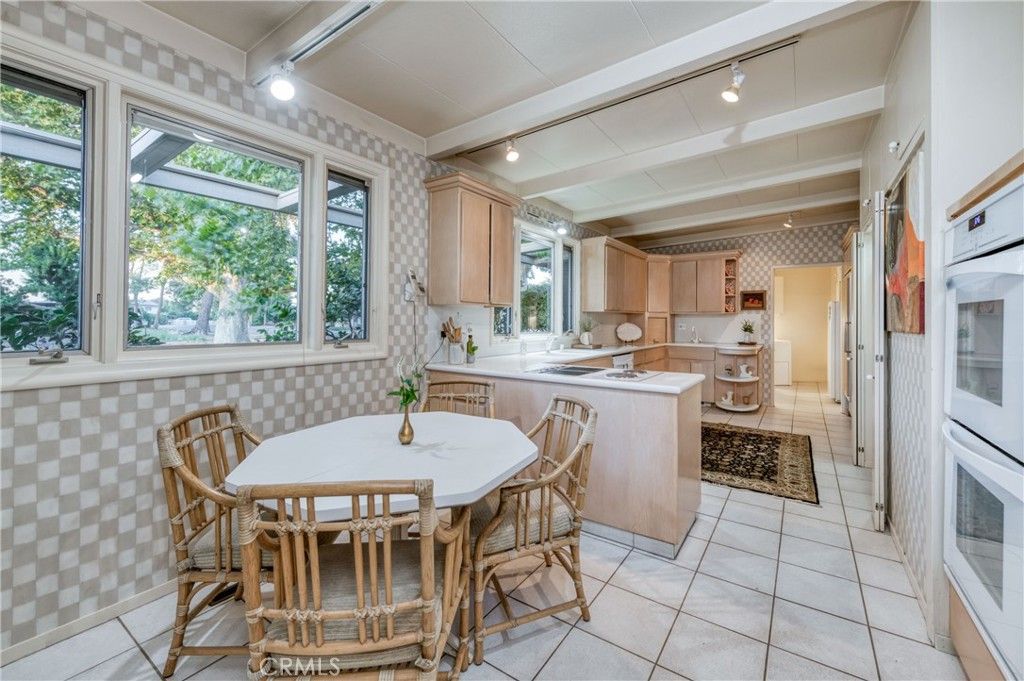 Dining room, Interior, Kitchen