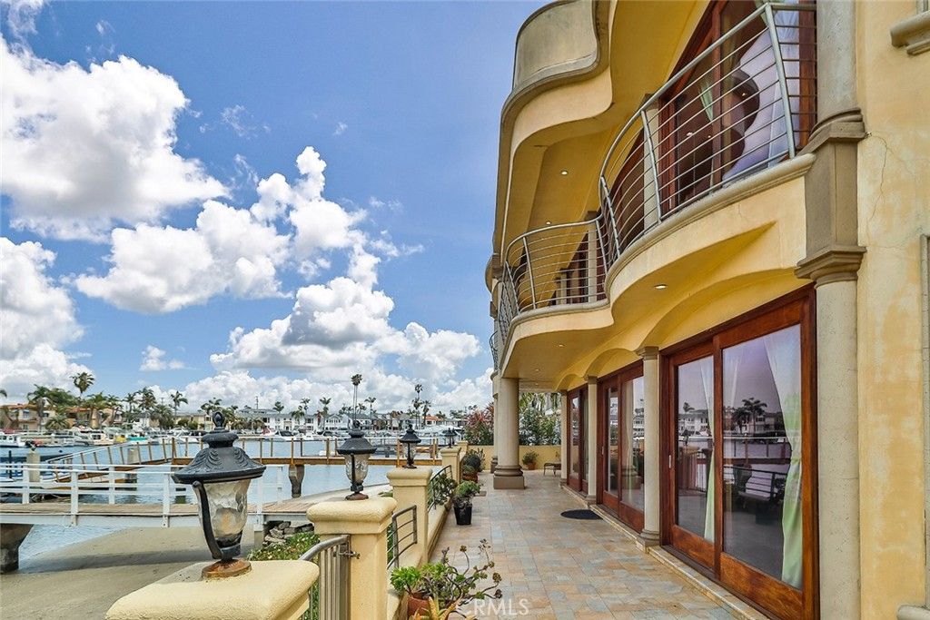 Exterior, Water