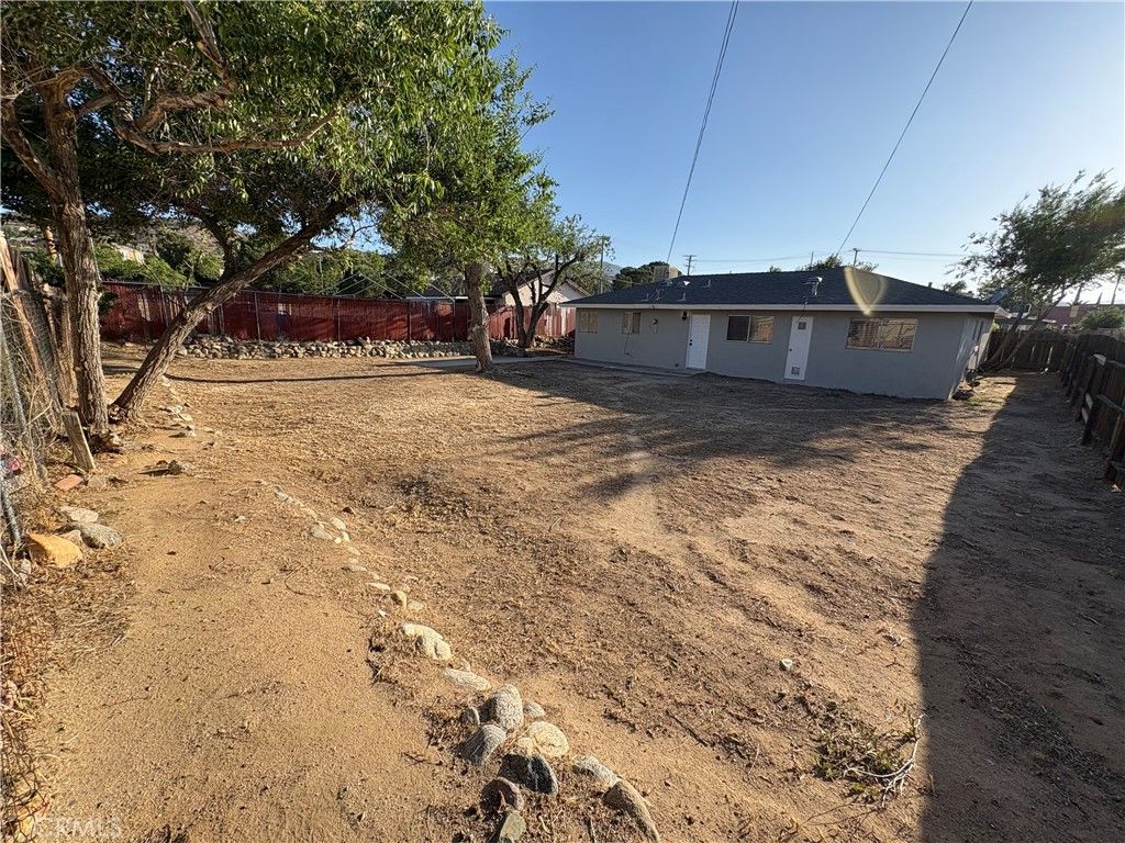 Backyard, Exterior