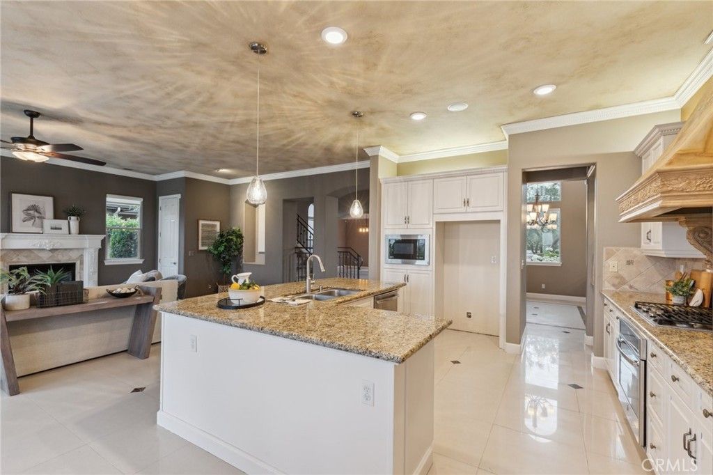 Dining room, Fireplace, Interior, Kitchen, Pendant Lights, Recessed Lighting