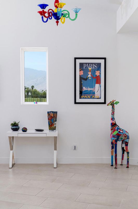 Home Office, Interior