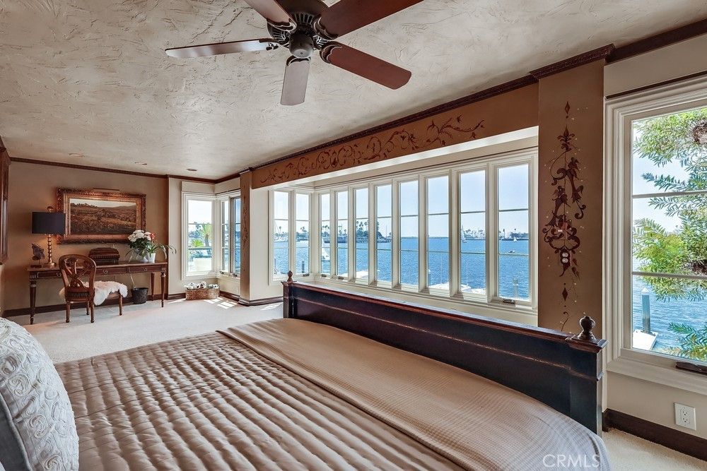 Bedroom, Interior, Water