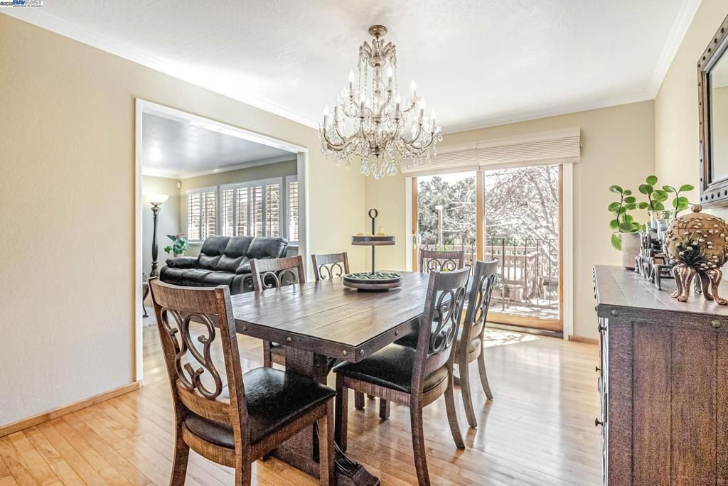 Chandelier, Dining room, Interior, Wood Texture Flooring