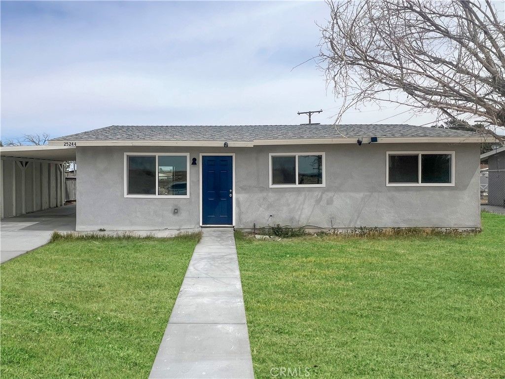 Backyard, Exterior, Facade, Ranch