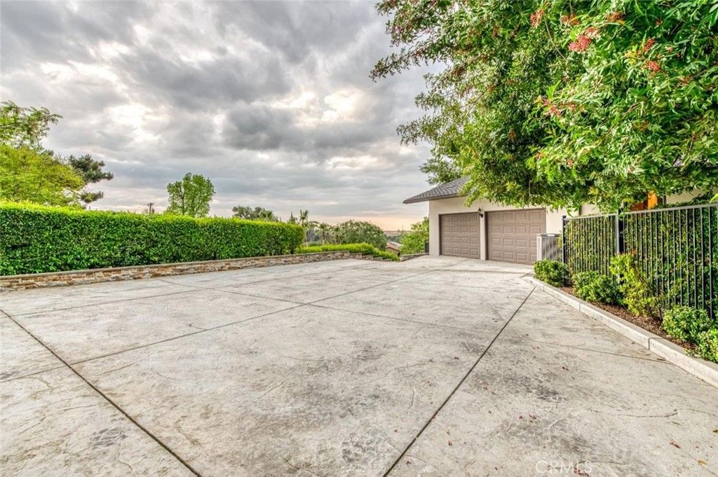 Backyard, Detached Garage, Exterior