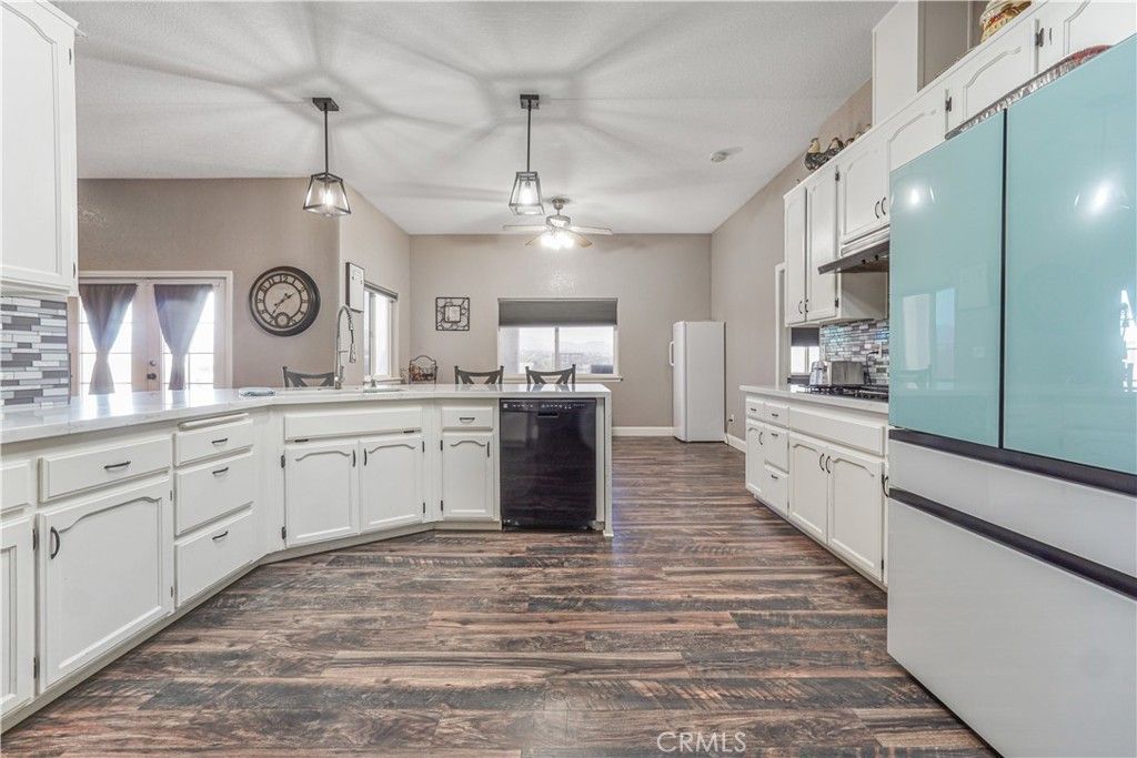 Interior, Kitchen, Pendant Lights, Wood Texture Flooring
