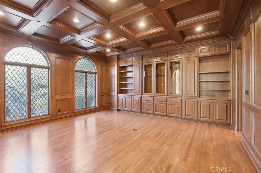 Empty room, Interior, Recessed Lighting, Wooden Beams, Wooden Ceilings, Wood Texture Flooring, Wooden Walls