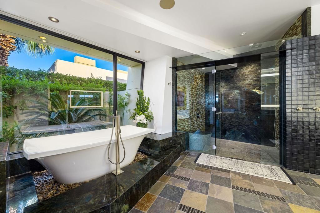 Bathroom, Free Standing Baths, Glass Shower, Interior, Recessed Lighting