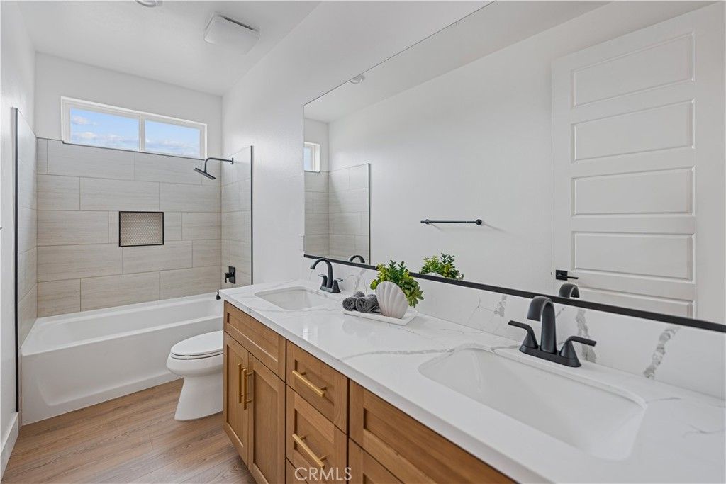 Bathroom, Dual Sink Vanities, Interior, Wood Texture Flooring