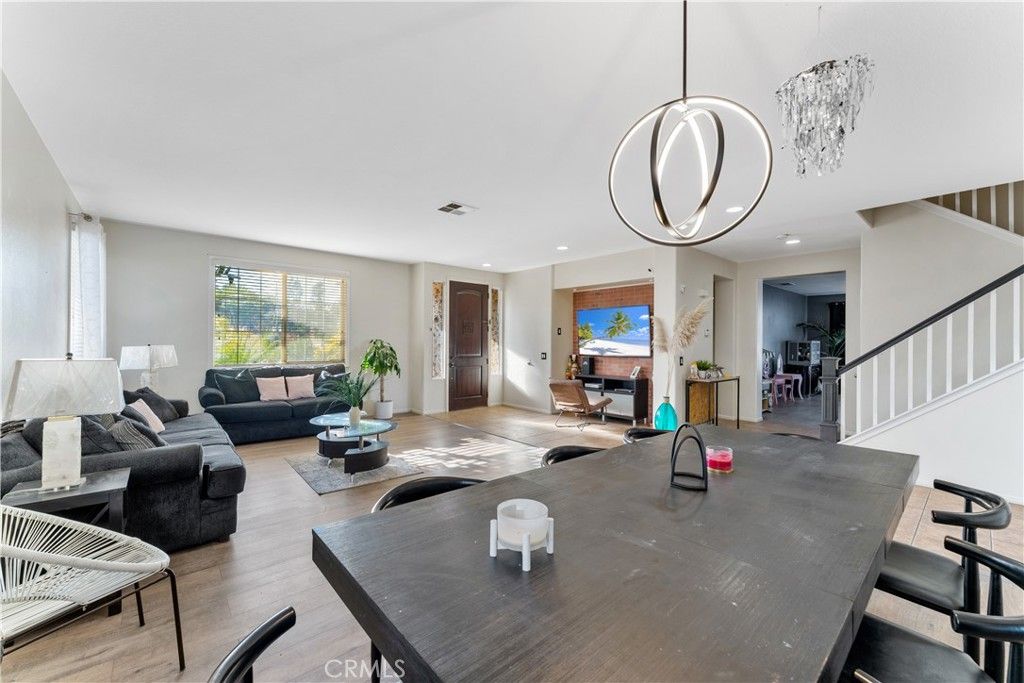 Chandelier, Dining room, Interior, Living room, Pendant Lights, Recessed Lighting, Wood Texture Flooring