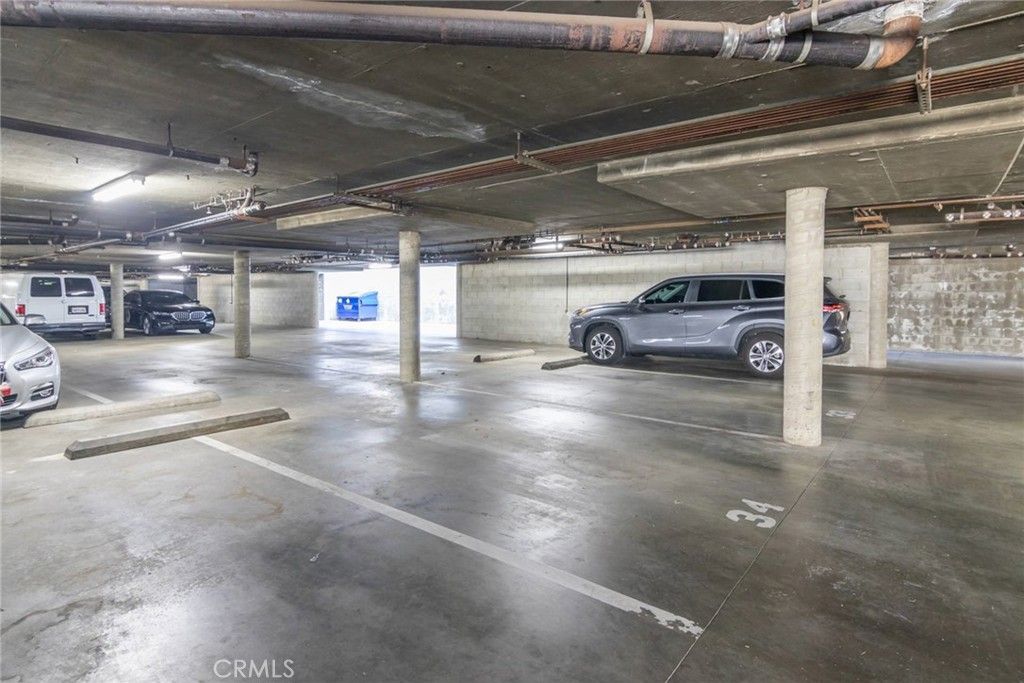 Garage, Interior