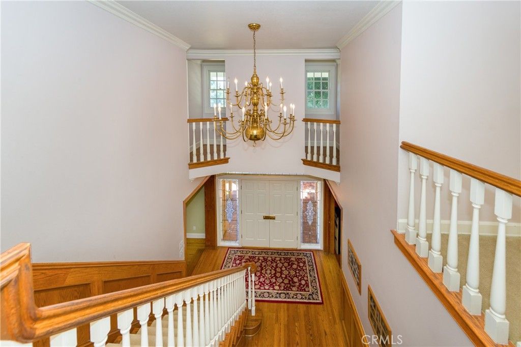 Chandelier, Interior, Wood Texture Flooring