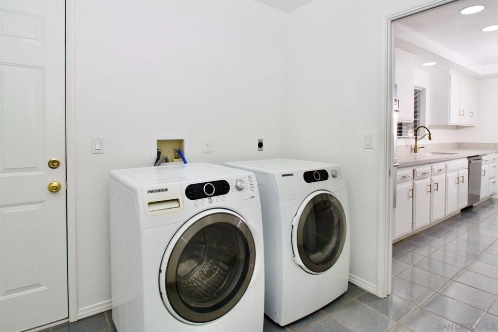 Interior, Recessed Lighting, Washer
