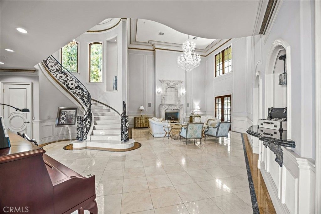 Chandelier, Fireplace, Interior, Living room, Recessed Lighting