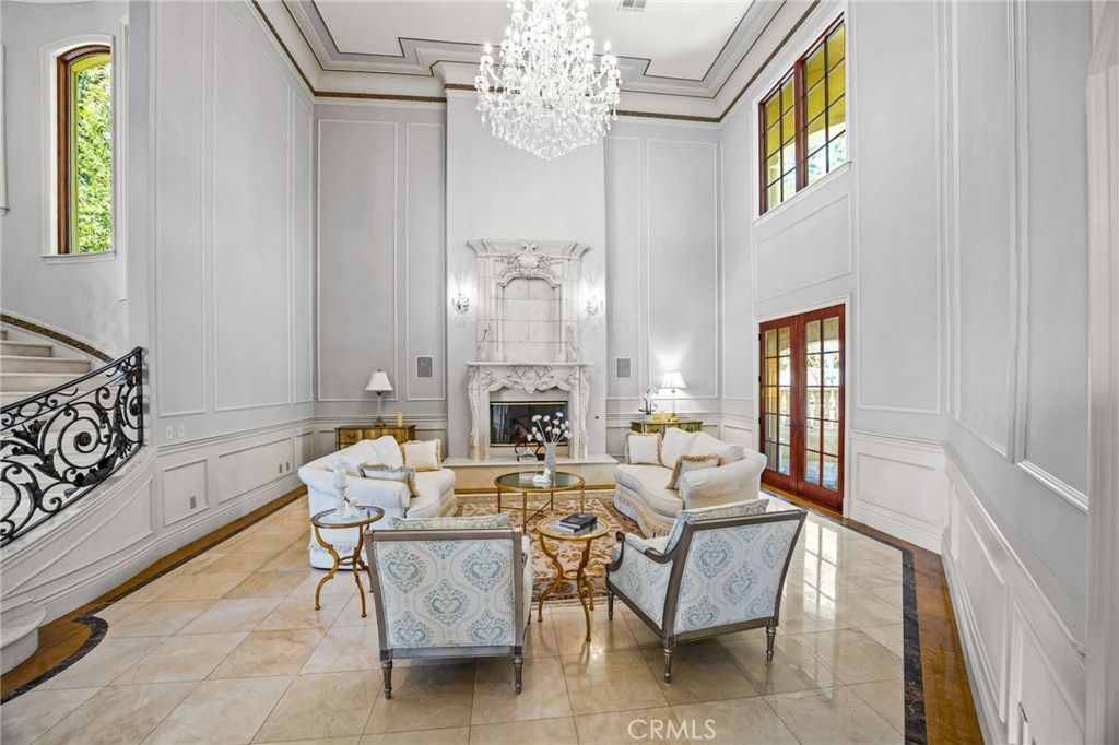 Chandelier, Fireplace, Interior, Living room