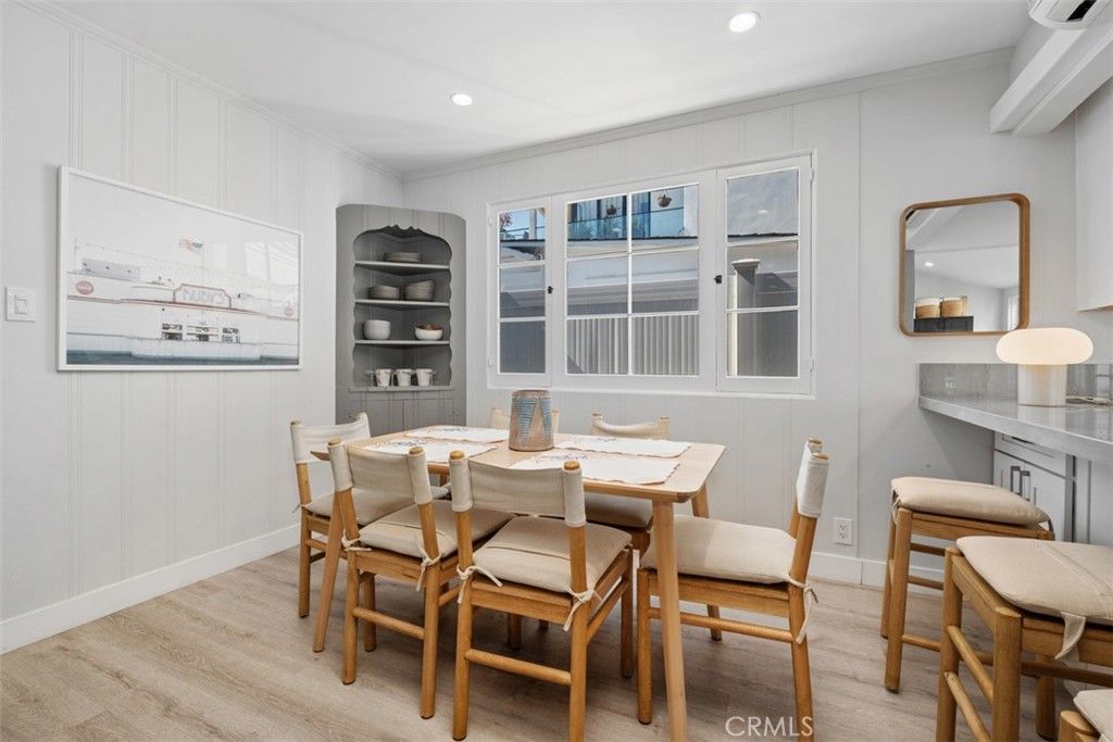 Dining room, Interior, Recessed Lighting, Wood Texture Flooring
