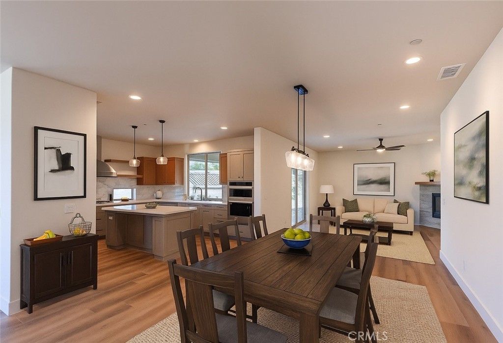 Dining room, Interior, Kitchen, Living room, Pendant Lights, Recessed Lighting, Stainless Steel Appliances, Wood Texture Flooring