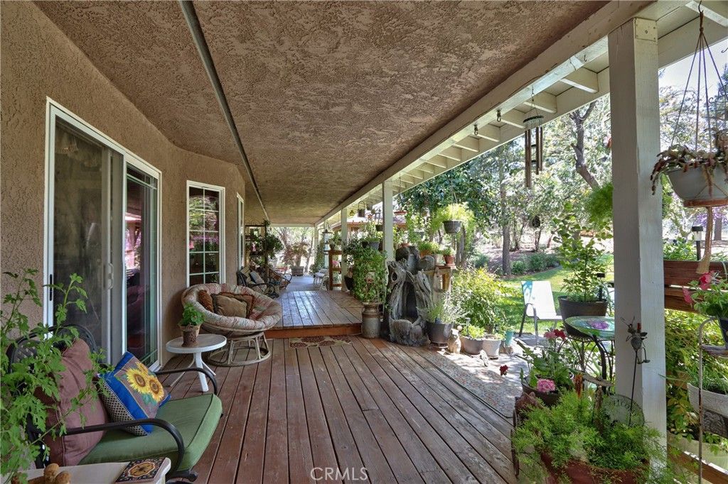 Exterior, Wood Texture Flooring