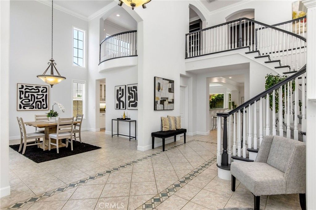 Dining room, Interior, Pendant Lights, Recessed Lighting