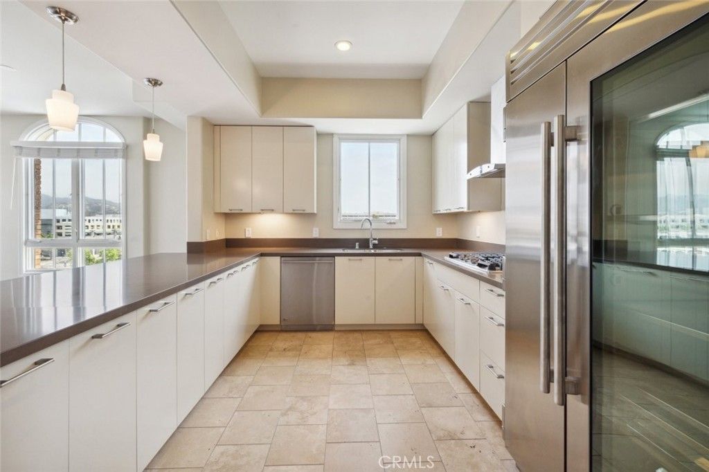 Interior, Kitchen, Pendant Lights, Recessed Lighting, Stainless Steel Appliances